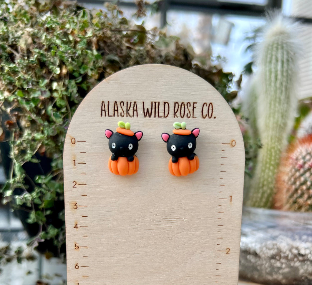 Pumpkin Cat Stud Earrings