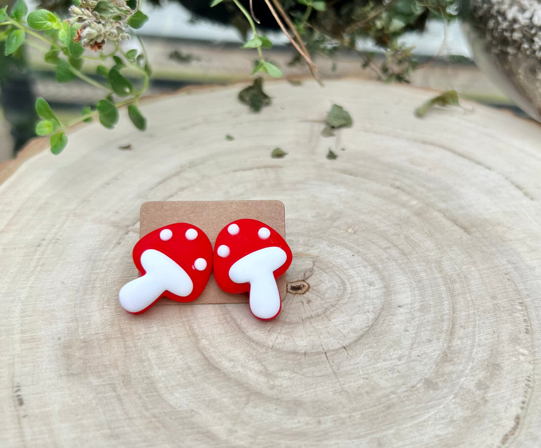 Retro Mushroom Stud Earrings
